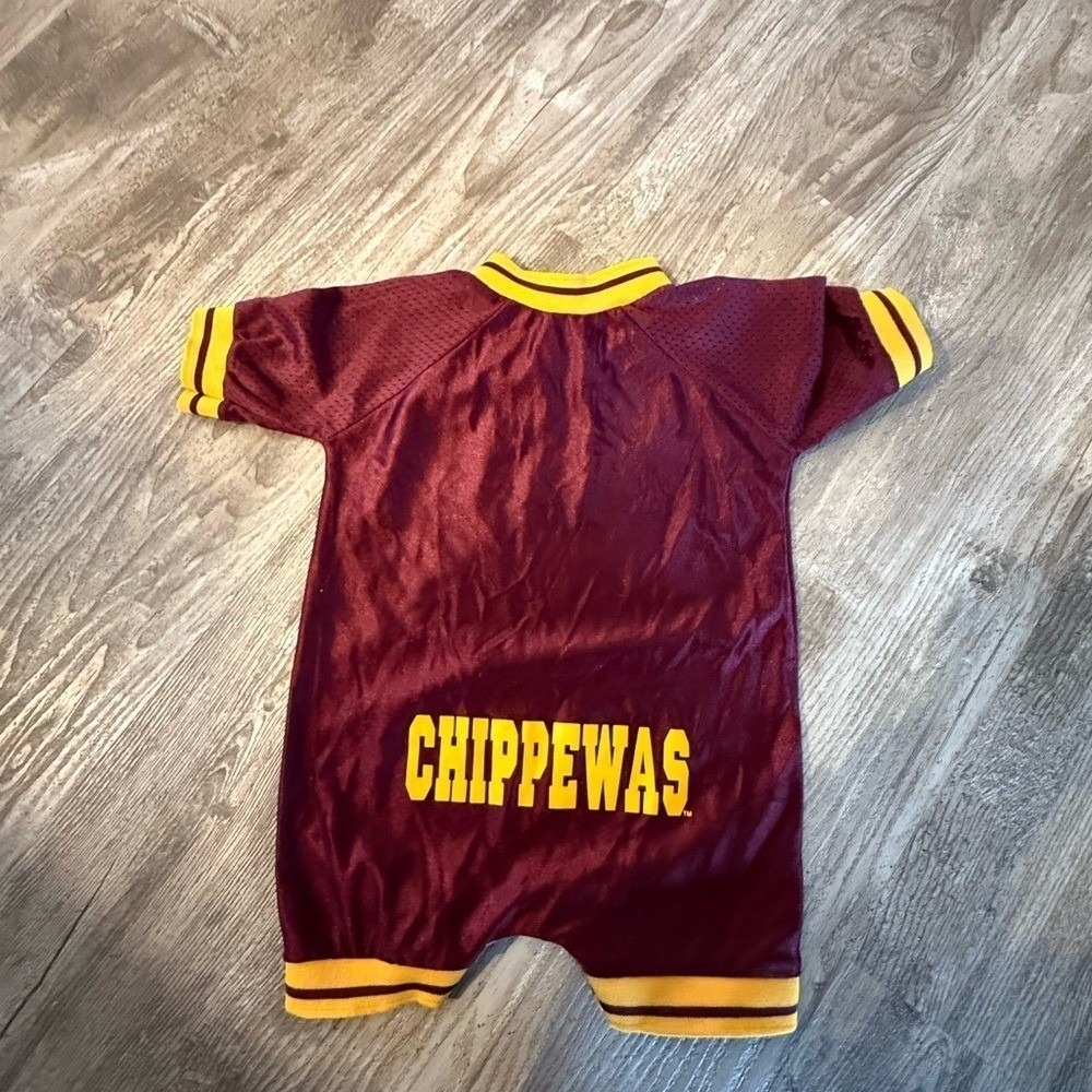 Baby 9-12 mo Central Michigan University vintage jersey style outfit - Picture 4 of 4